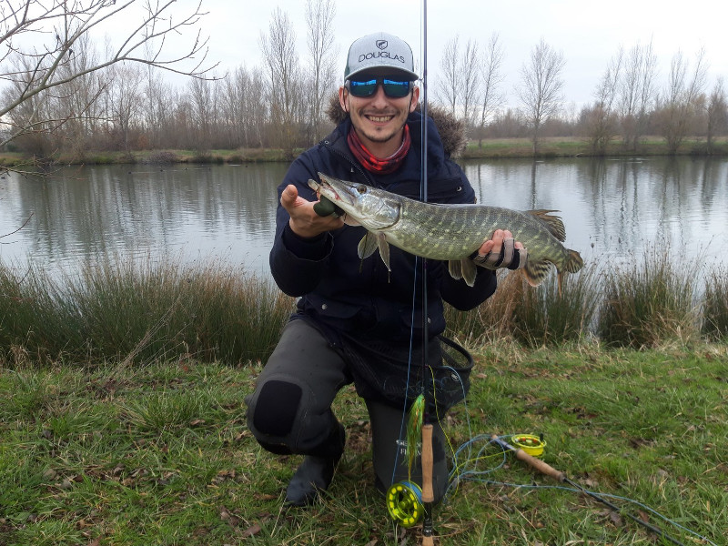 Guide pêche Pyrénées Brochet